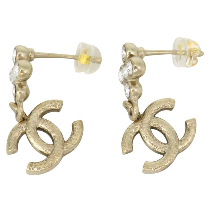 CHANEL
B23A COCO CC ライトゴールドカラーメタル
ココマーク ストラス スウィング ピアス