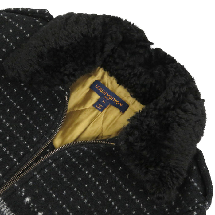 LOUIS VUITTON 
ボア ウール RW222B TN9 FNVE83 
LV ロゴ ジャガード ジップアップジャケット