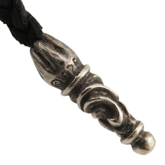 CHROME HEARTS
CH EWLP SBTBAND LB ボロチップ クロス シルバー
SBT バンド リング アイウェア ループ レザー ブレード ネックレス