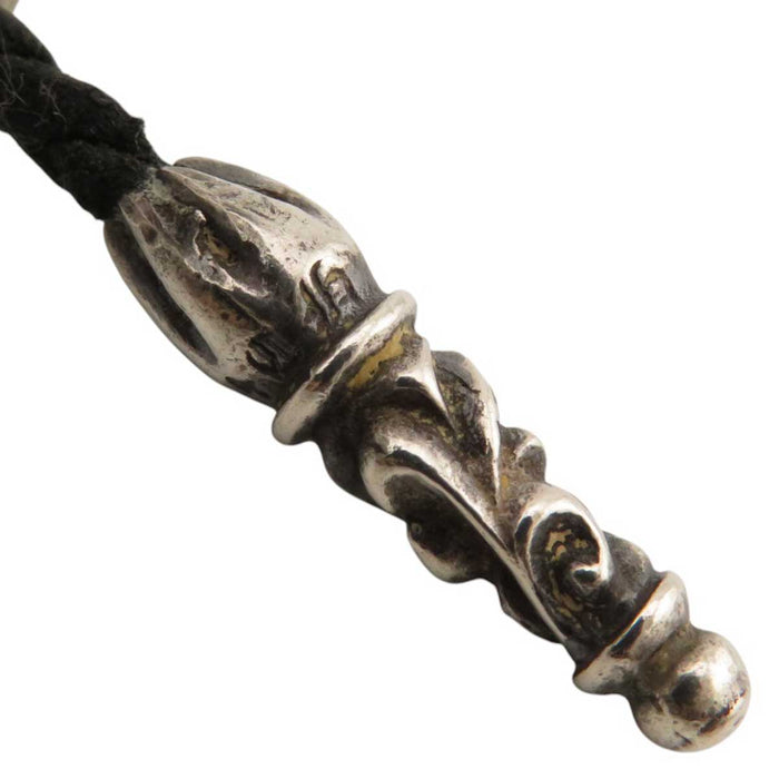 CHROME HEARTS
CH EWLP SBTBAND LB ボロチップ クロス シルバー
SBT バンド リング アイウェア ループ レザー ブレード ネックレス