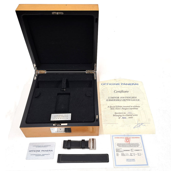 OFFICINE PANERAI 
Luminor Submersible 1950 Depth Gauge 
Scatola con garanzia