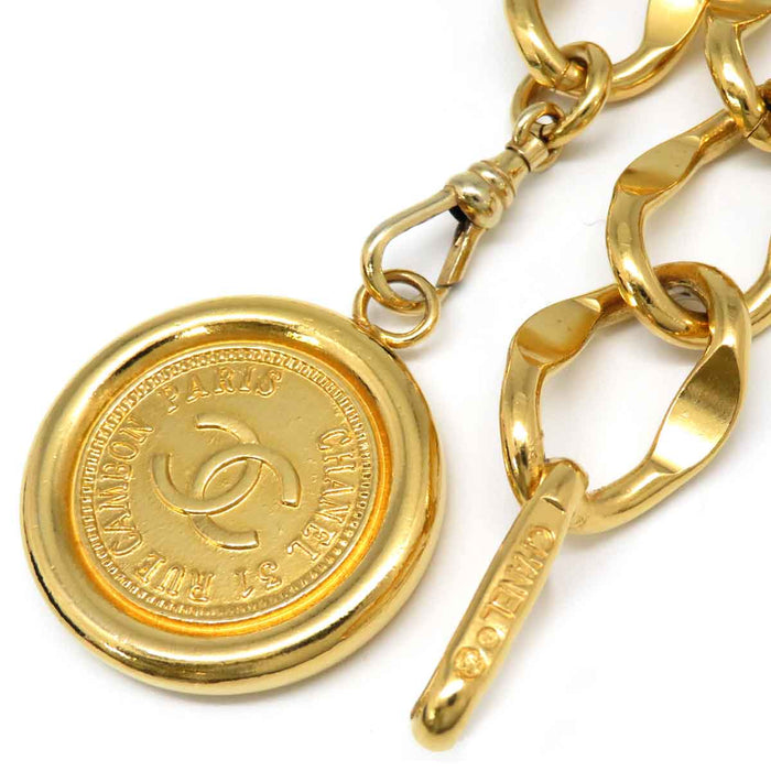 Chanel 
31 RUE CAMBON PARIGI Vintage metallo color oro 
Cintura a catena Coco Mark