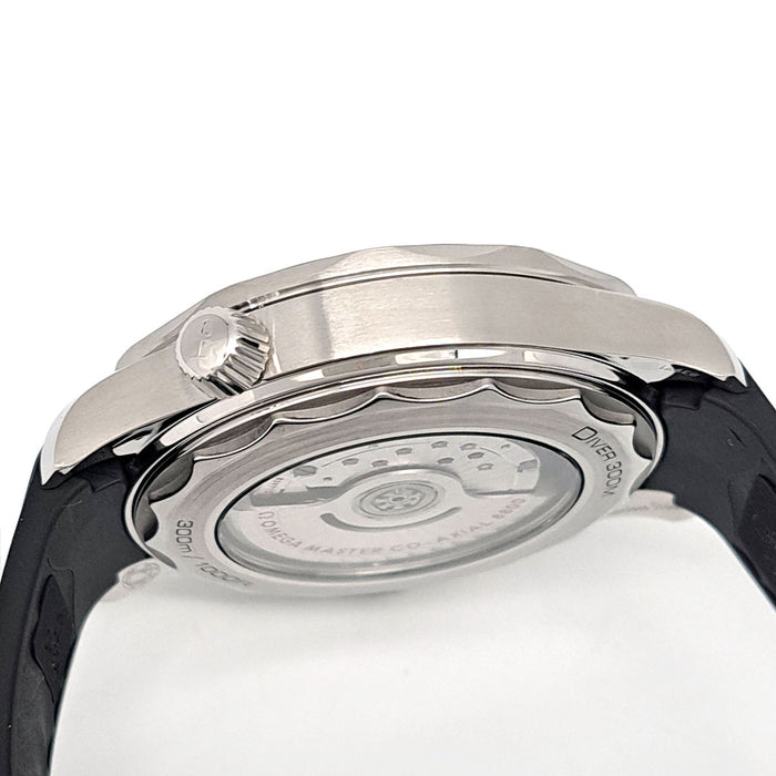 OMEGA 
シーマスター ダイバー300M コーアクシャル マスタークロノメーター 
箱ギャラ付