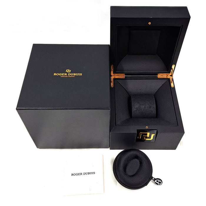 ROGER DUBUIS 
Excalibur 42 Small Second Date 
Scatola con garanzia