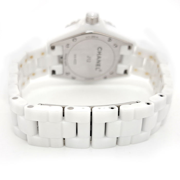 CHANEL 
J12 33 mm 
Garanti