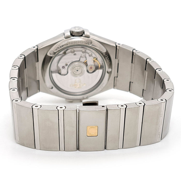 OMEGA 
Constellation Co-Axial Chronometer Date 
Box with warranty