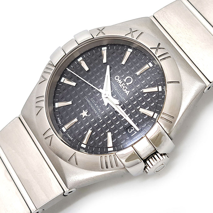 OMEGA 
Constellation Co-Axial Chronometer Date 
Box with warranty