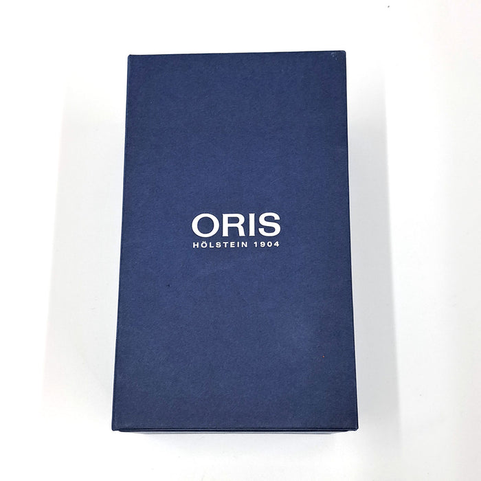 ORIS 
Aquis Date 
With box
