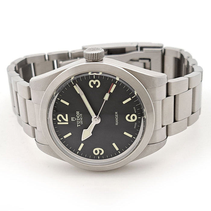TUDOR 
Ranger 
With box and warranty card