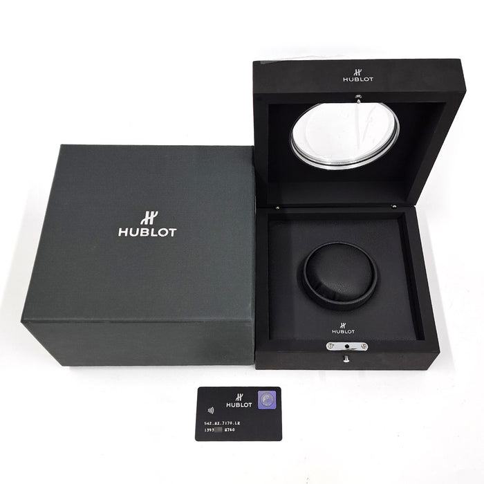 HUBLOT
Classic Fusion
With Box and Warranty Card