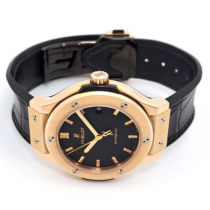 HUBLOT
Classic Fusion Date
With Warranty Card