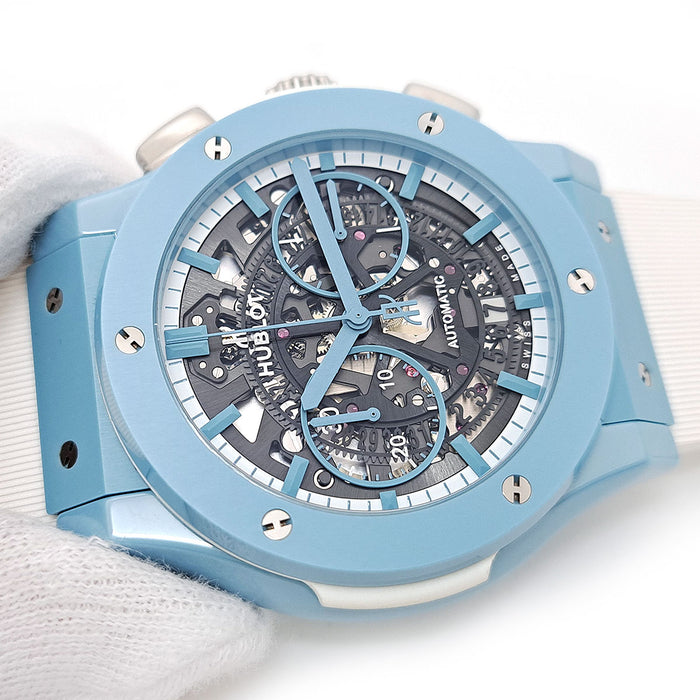 HUBLOT
Classic Aero Fusion Chronograph Light Blue Ceramic
With Box and Warranty Card