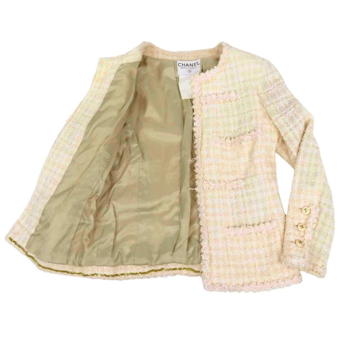 香奈儿
COCO CC 可可按钮
可可标志 无领 夹克 粉色