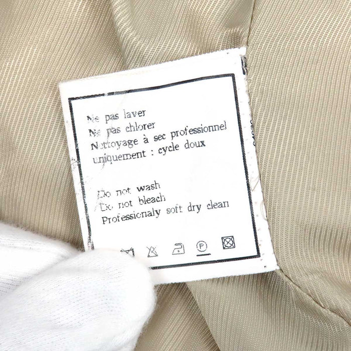 香奈儿
COCO CC 可可按钮
可可标志 无领 夹克 粉色