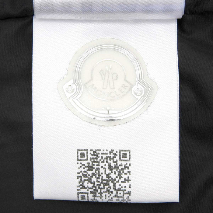 MONCLER 
Patch Logo Embroidery Hooded Double Zip Windbreaker 
MASSEREAU Nylon Jacket