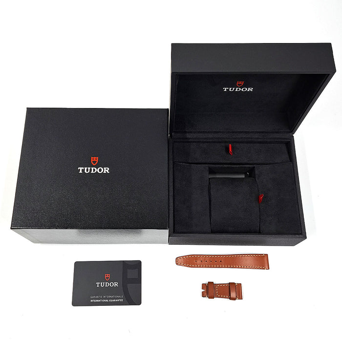 TUDOR
Heritage Black Bay 36
With box and warranty card