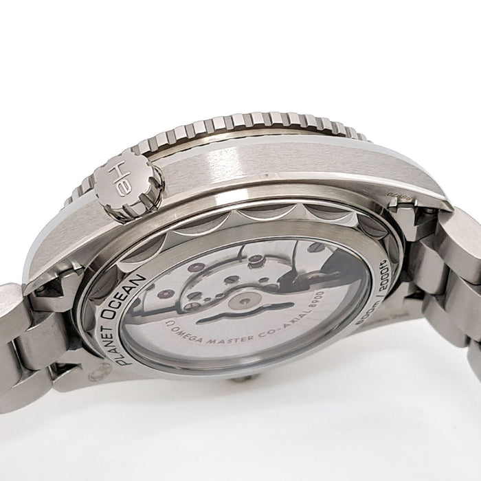 OMEGA 
Seamaster Planet Ocean 600M Overhauled 
OH completed with box and warranty card