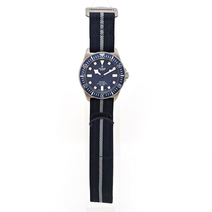 TUDOR 
Pelagos FXD 
With box and warranty card