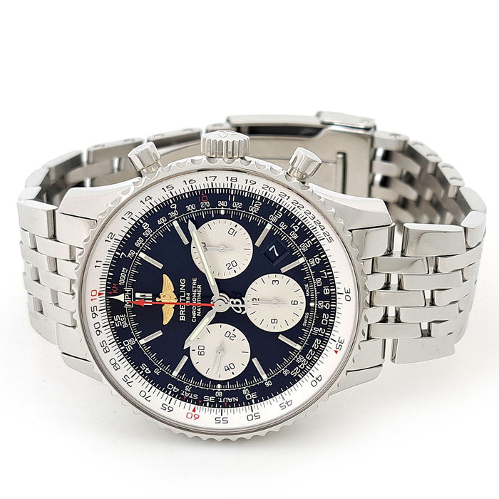 BREITLING
Navitimer 01 43 Chronograph Date
With box and warranty card