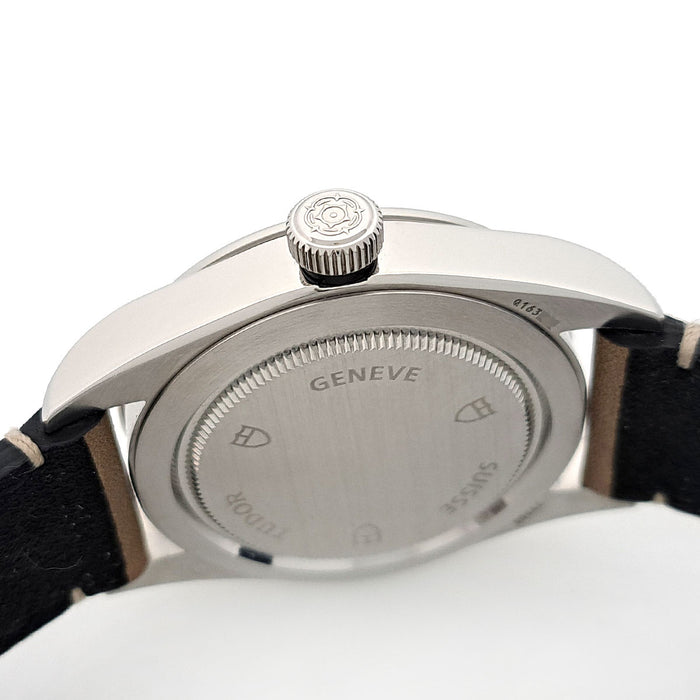 TUDOR
Heritage Black Bay 36
With box and warranty card