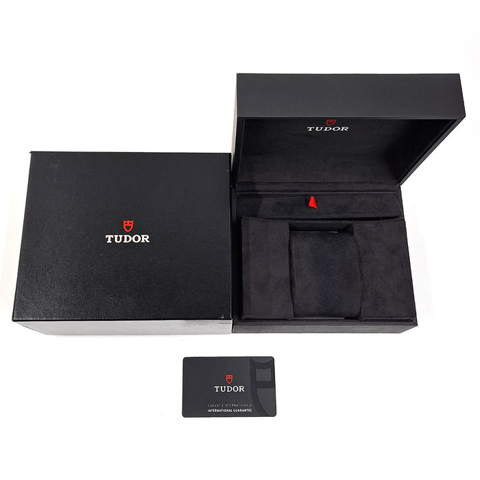 TUDOR
Heritage Black Bay 36
With box and warranty card