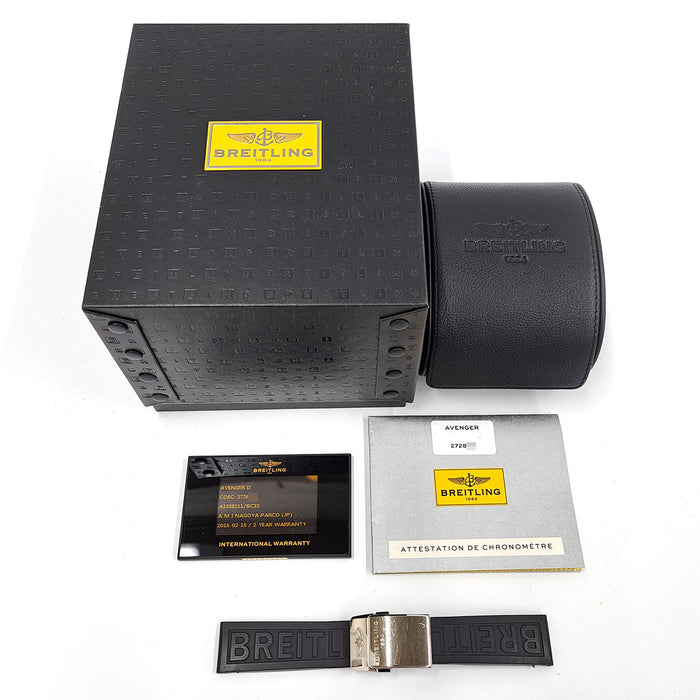 BREITLING
復仇者II 計時碼錶 日期
附盒子與保卡
