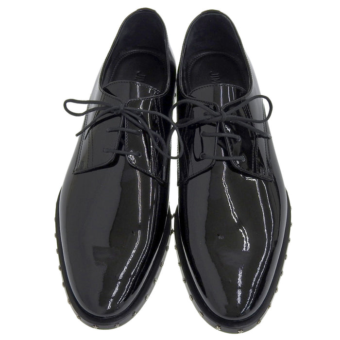 JIMMY CHOO 
Richelieu 
Chaussures à lacets en cuir verni avec clous étoiles