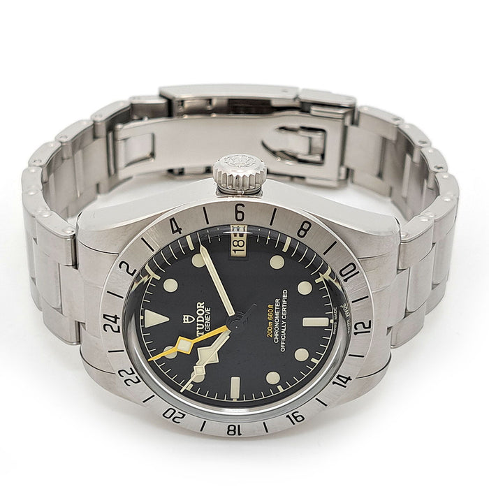 TUDOR
Black Bay Pro
With box and warranty card