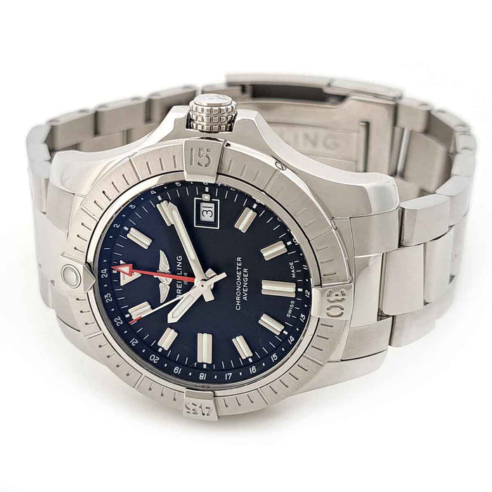 BREITLING 
Avenger Automatic GMT 43 
With box and warranty card