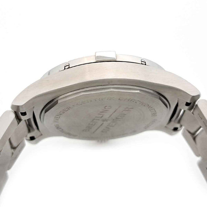 BREITLING 
Avenger Automatic GMT 43 
With box and warranty card