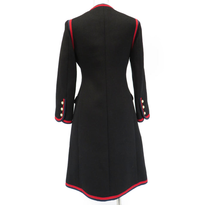 GUCCI 
Interlocking G pearl button 
Web line wool coat
