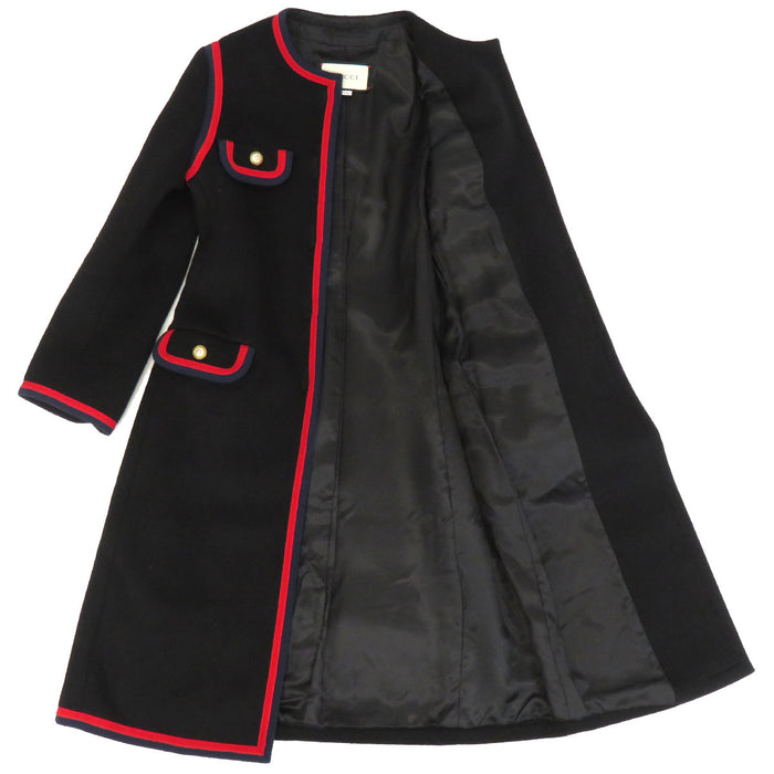 GUCCI 
Interlocking G pearl button 
Web line wool coat