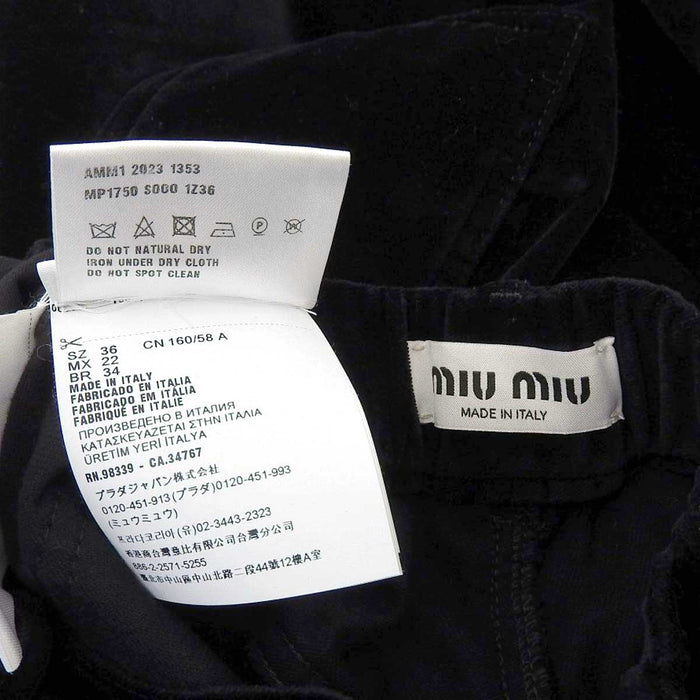 MIUMIU
Logo Embroidery Gold Color Button
Washed Velvet Black Pants