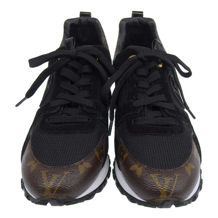 LOUIS VUITTON
LV Circle Logo Patent Leather 2022 Made
Runaway Line Sneakers
Monogram