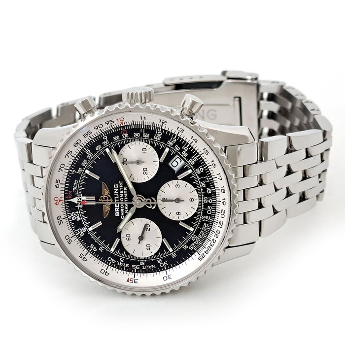 BREITLING
Navitimer Chronograph Date
With Box and Warranty Card