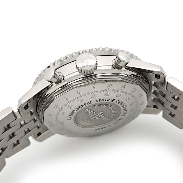 BREITLING
Navitimer Chronograph Date
With Box and Warranty Card