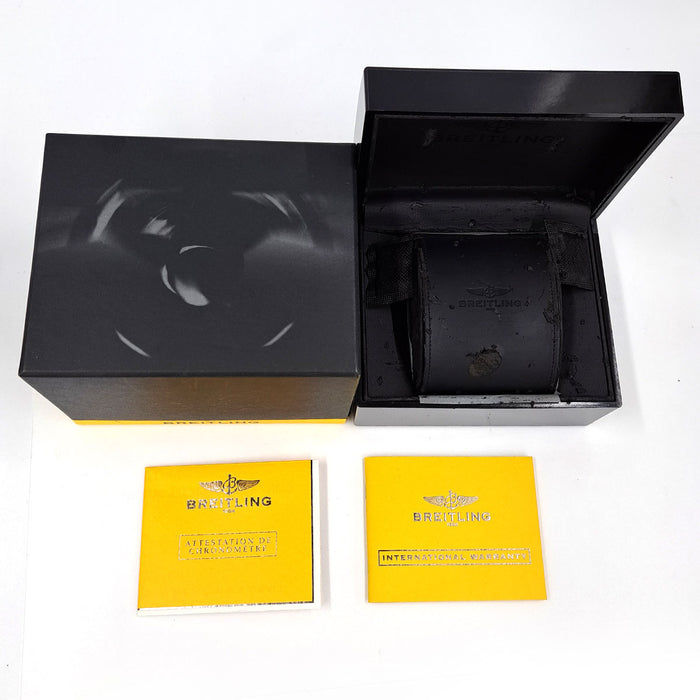 BREITLING
Navitimer Chronograph Date
With Box and Warranty Card
