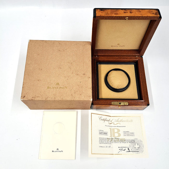 Blancpain
New Classic 300pcs Limited FULLSET
Overhauled with box and guarantee card included