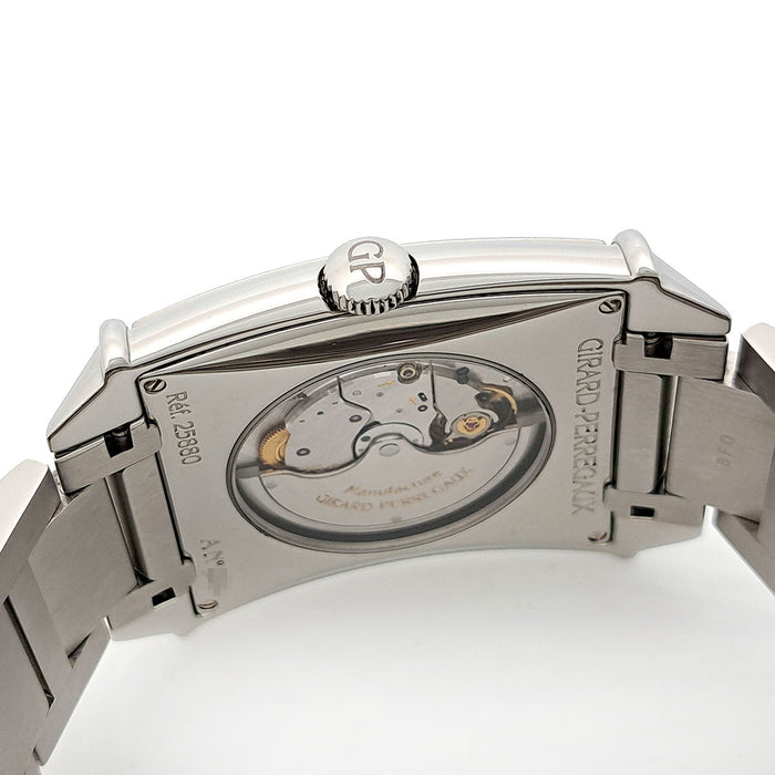 GIRARD-PERREGAUX
Vintage 1945 XXL Small Second
With Box and Warranty Card