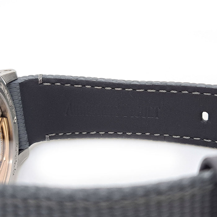 AUDEMARS PIGUET
CODE 11.59 by Audemars Piguet Gray Embossed Dial
With box and warranty card
