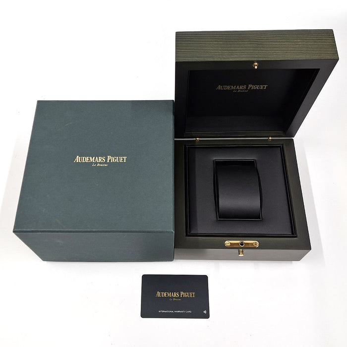AUDEMARS PIGUET 
CODE 11.59 バイ オーデマ ピゲ ナイトブルー クラウド50 
箱ギャラ付