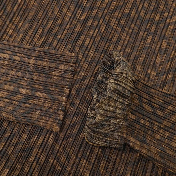 PLEATS PLEASE 
プリーツプリーズ イッセイミヤケ 
T-shirt à col montant à manches longues