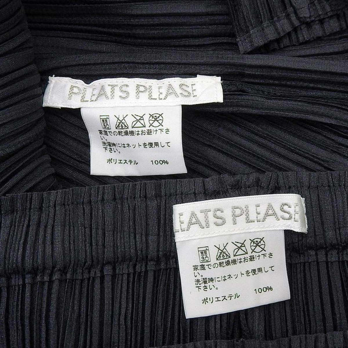 PLEATS PLEASE 
プリーツプリーズ イッセイミヤケ 
セットアップ