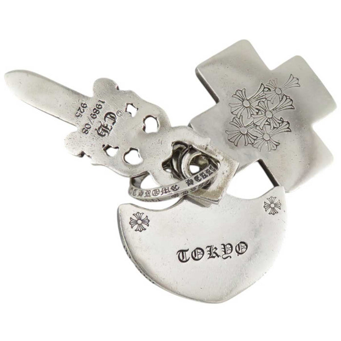 CHROME HEARTS 
3TRINKETS Shield Tokyo 1998/06 Engraving 1989/08 Engraving 
Three Trinkets Pendant Top Tokyo Limited Edition