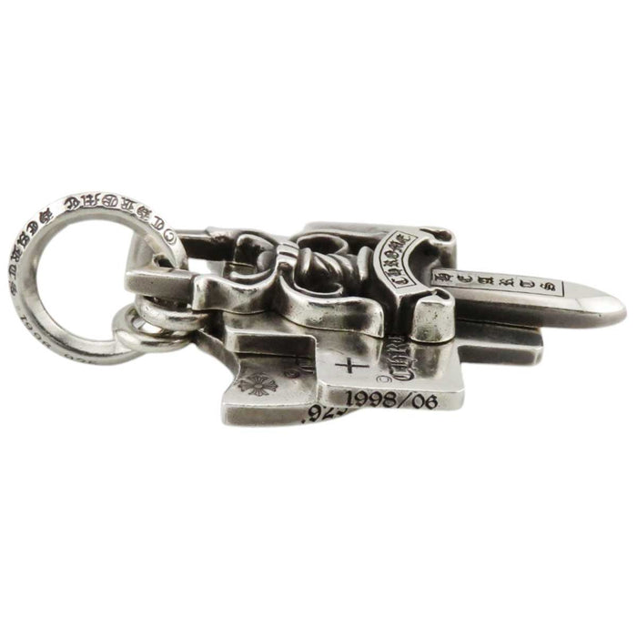 CHROME HEARTS 
3TRINKETS Shield Tokyo 1998/06 Engraving 1989/08 Engraving 
Three Trinkets Pendant Top Tokyo Limited Edition