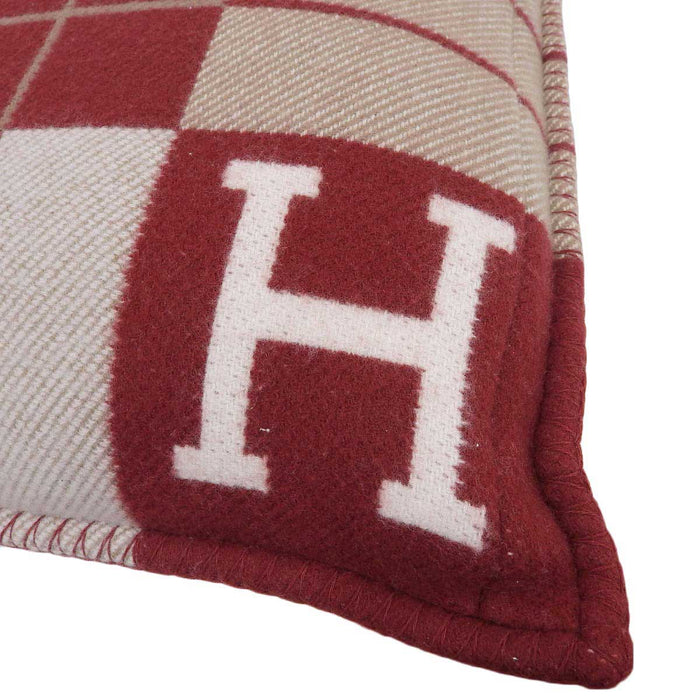 HERMES 
Ricamo a cavallo jacquard 
AvalonIII PM cuscino