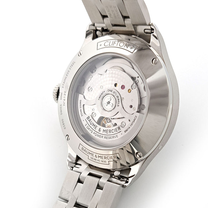 Baume & Mercier
Clifton Baumatic Moonphase 5DAYS
With box and warranty card