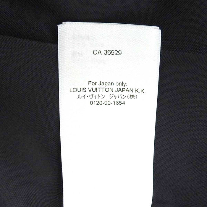 LOUIS VUITTON 
RW221B MK4 FMMA84 22SS LV 
Cape plissée asymétrique