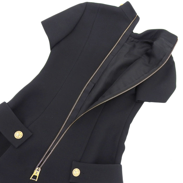 LOUIS VUITTON 
Bouton logo LV Dentelle Fleur Mélange Laine Mélange Soie RW222W NQA FNDR34 
Robe Preppy Martingale