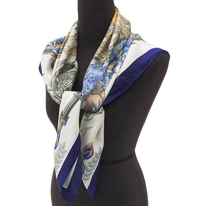 HERMES
Silk Large Stole
Carré 90 LE MATIN NEUF New Morning Scarf